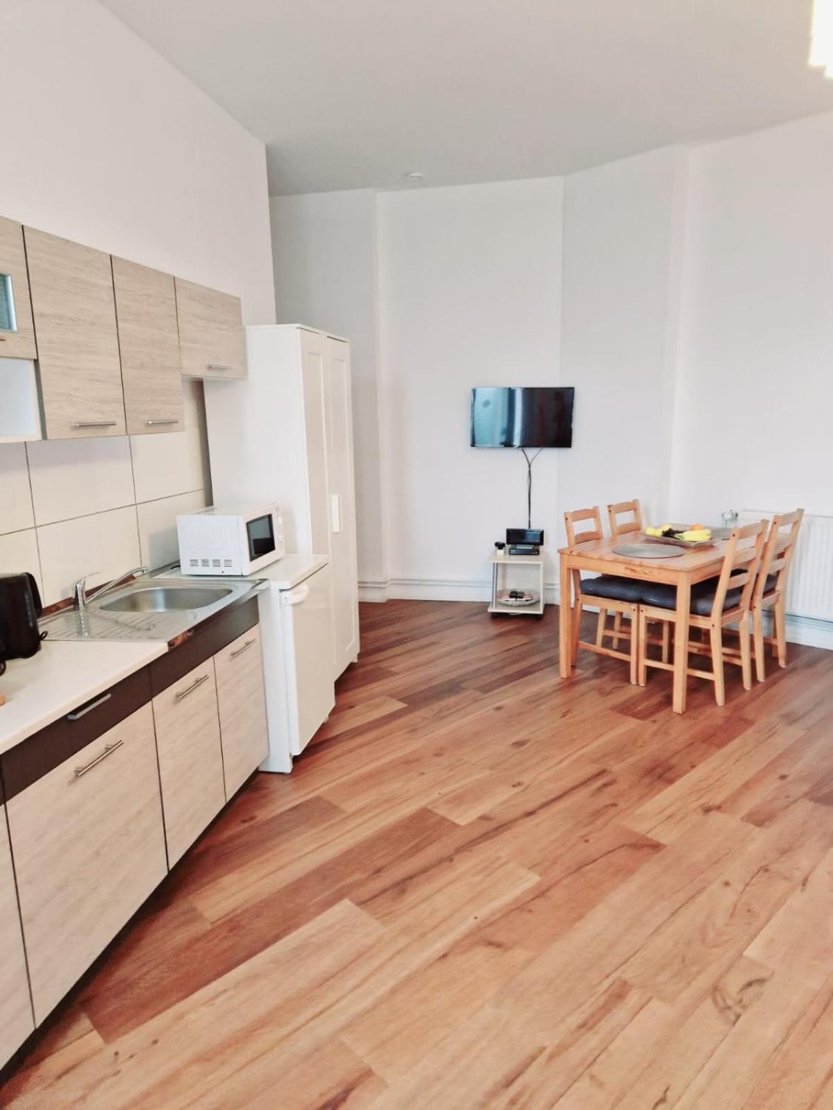 City Studio Apartment For 4, Near Sonnenallee 柏林 外观 照片